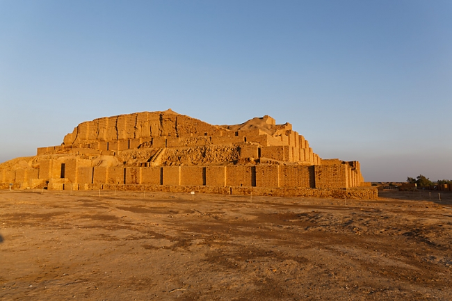 Choqâ Zanbil-Zigourat-017